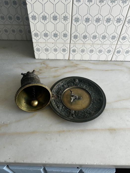 Sino De Mesa em Bronze, com Prato de Bronze