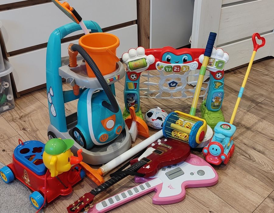 Zabawki dla dzieci od ok 1 roku, bramka, odkurzacz, gitara