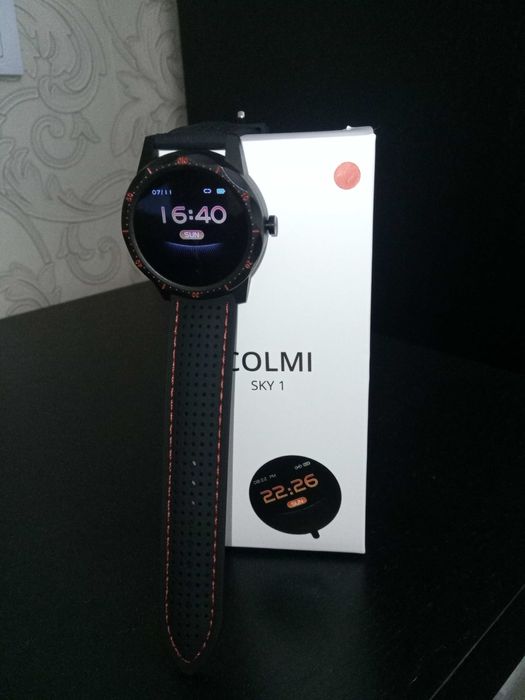 Смарт часы Colmi Sky 1