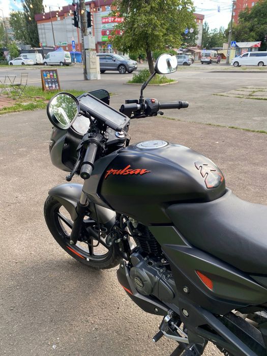 Bajaj Pulsar 180