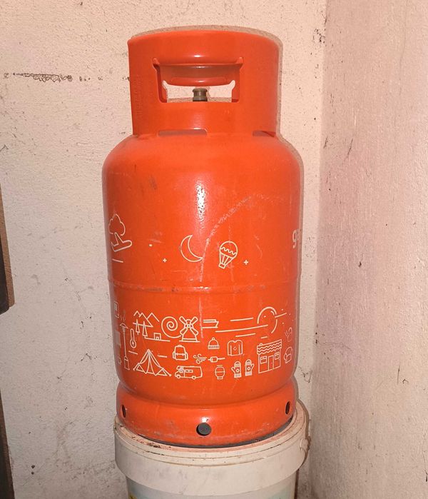 Bilhas , garrafas do gaz