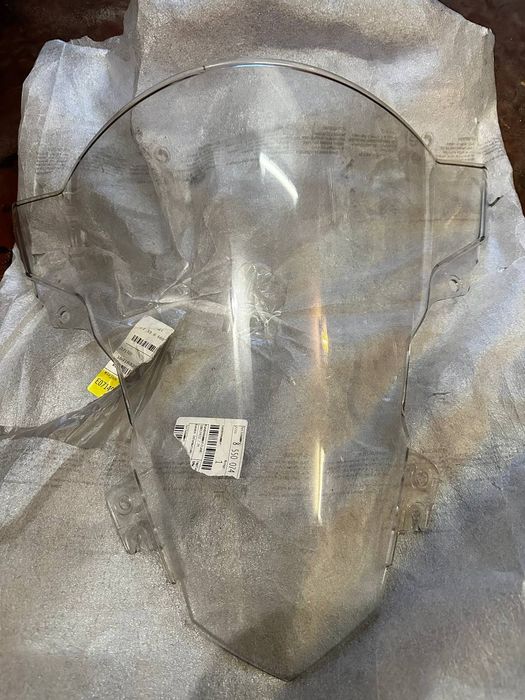 Стекло ветровое прозрачное для мотоцикла BMW 1000rr 2019-2022 год
Цена