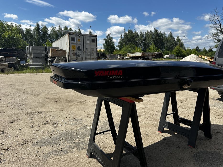 Yakima SkyBox LoPro bagażnik/box/kufer dachowy 234x90x29 cm dwustronny