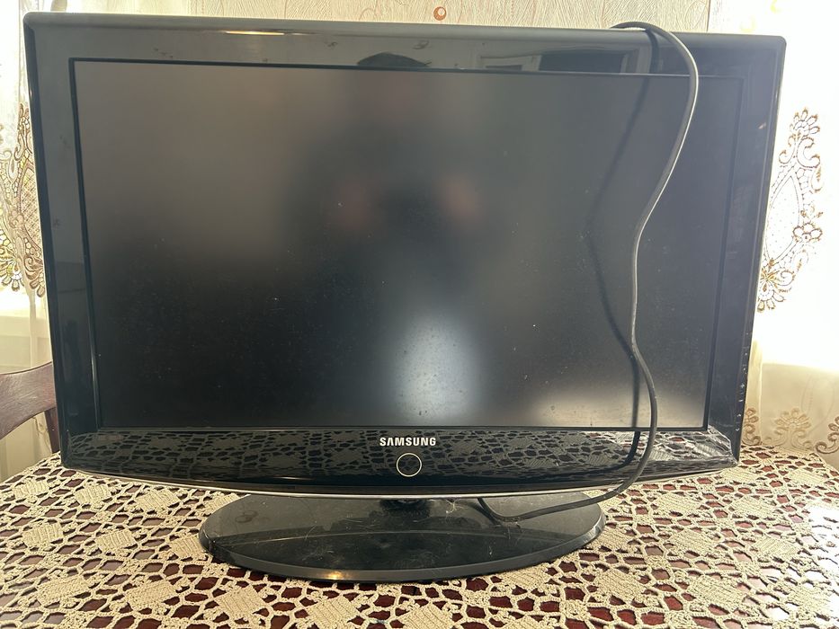 Продам монитор Samsung LE32R82B