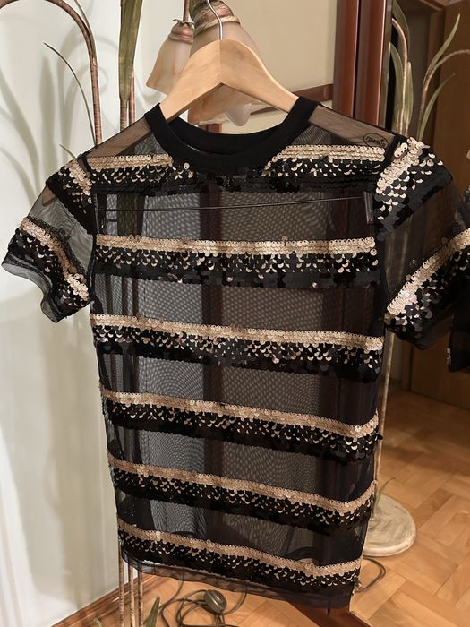 Футболка з паєтками бренду Guess, розмір XS