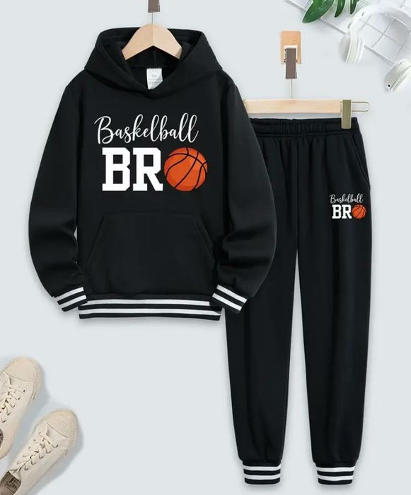 Спортивний теплий костюм