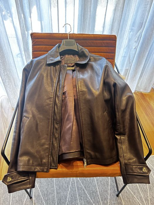 Casaco tipo biker em 100% pele