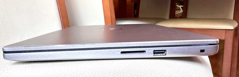 Dell Inspiron 7460 14.1"FHD/i5-7200/16G Ram/Ssd 256G/Geforce 940Mx 4Gb