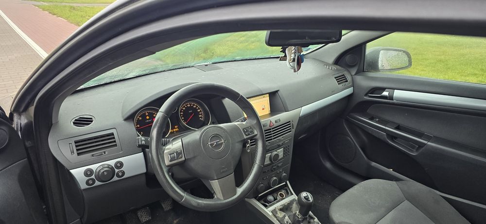 Opel Astra GTC 1.9CDTI 2006 navi