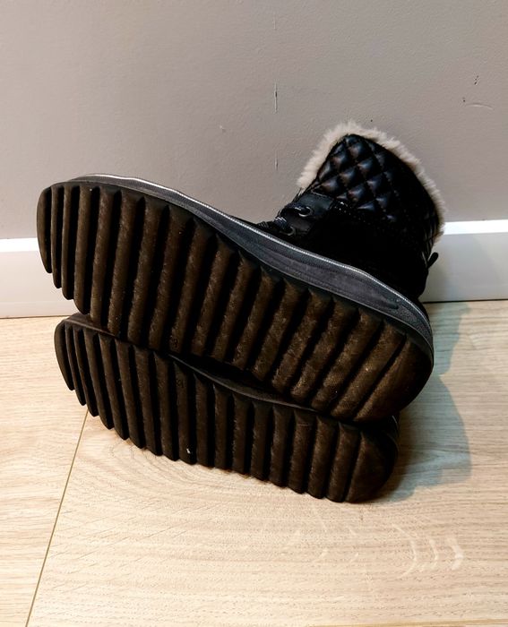 Czarne kozaki śniegowce CATWALK DEICHMANN 38 wiązane futerko zamsz