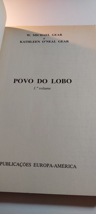 Povo do Lobo (1° e 2° Volumes - Publicações Europa-América)