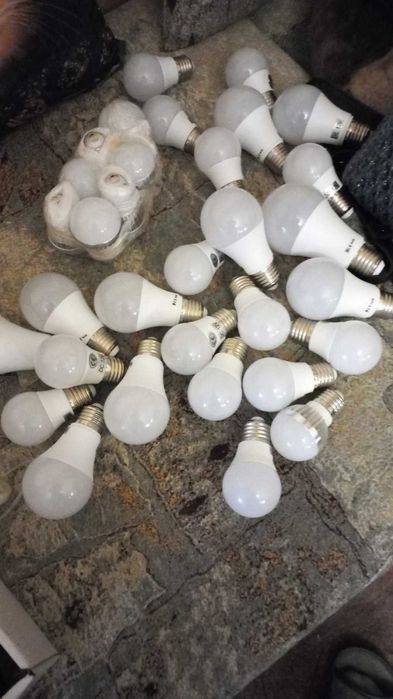 Распродажа ламп Е27 светодиодных. 12вольт