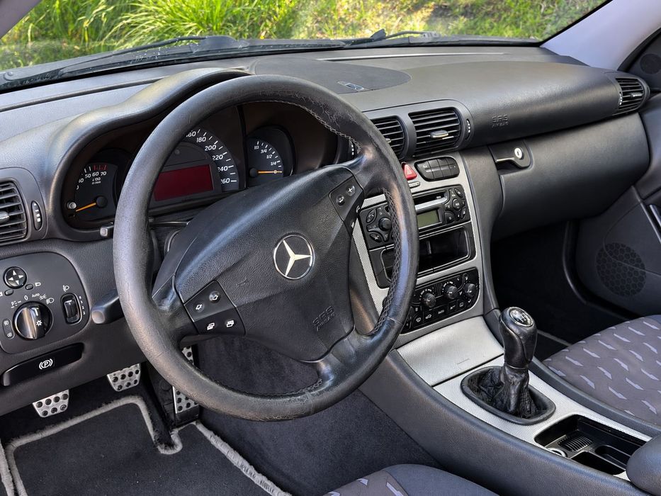 Mercedes-Benz C180 Kompressor Nacional