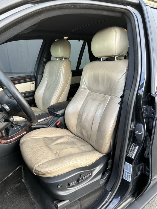 Продам BMW X5 . 2005 рік