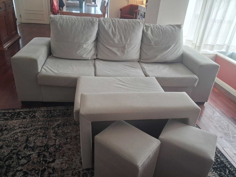 Sofá 3 lugares c/2 pufs
