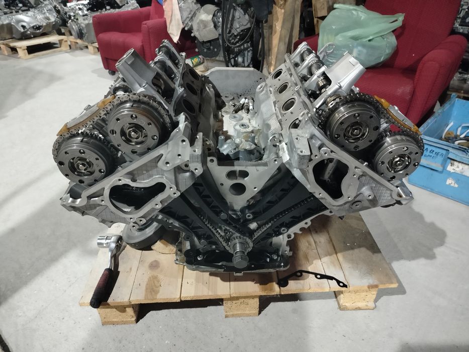 Kompletny dól silnika 4.4 V8. S63B44B BMW X5M. X6M