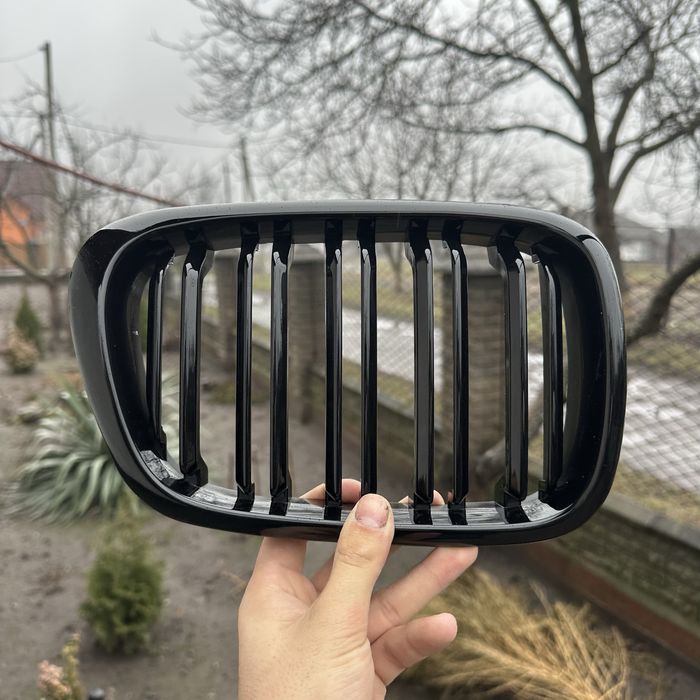 Решітки ноздри BMW E46 F10 F30 E70 E90 E70 E53 E39 F31 F11 F25 F15 F18