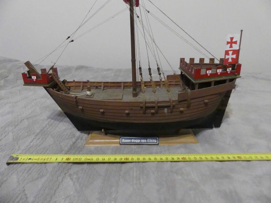 Model statku Koga Elbląska z 1350 roku MM