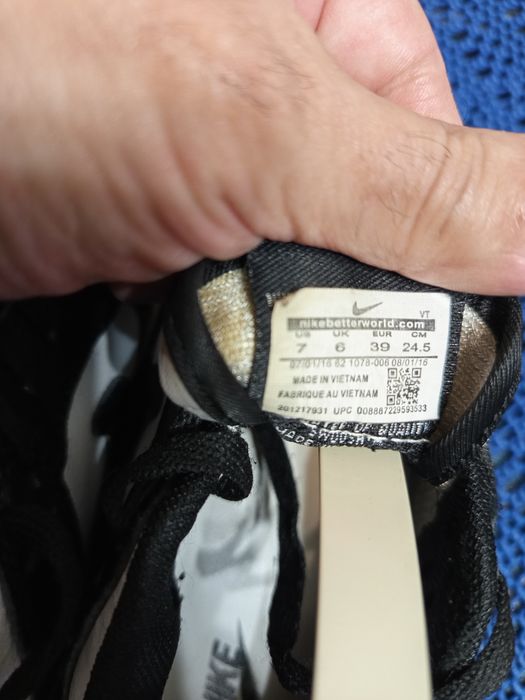 Качественные кроссовки Nike 39р