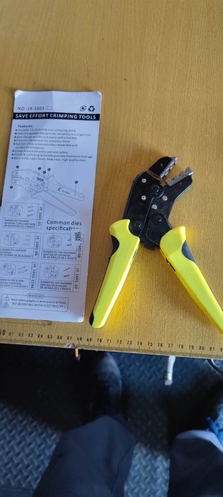 Alicate para  cravar terminais novo