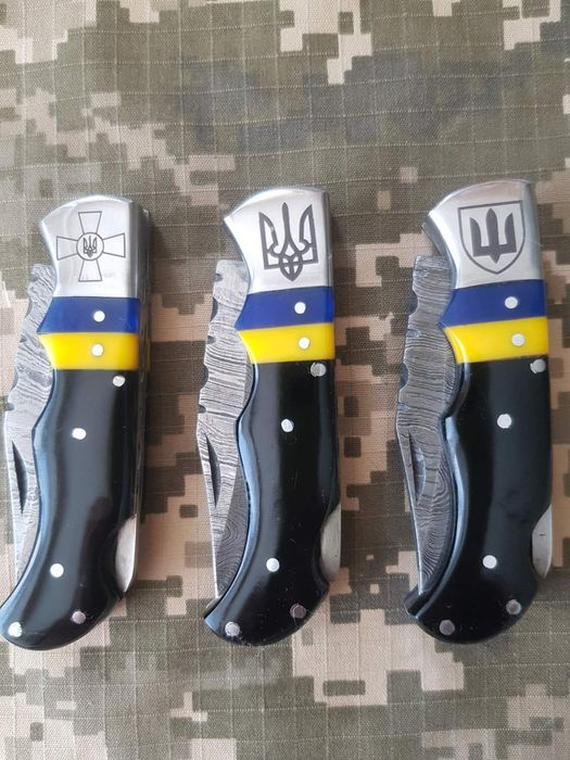 Ніж ЗСУ ручної роботи з дамаської сталі