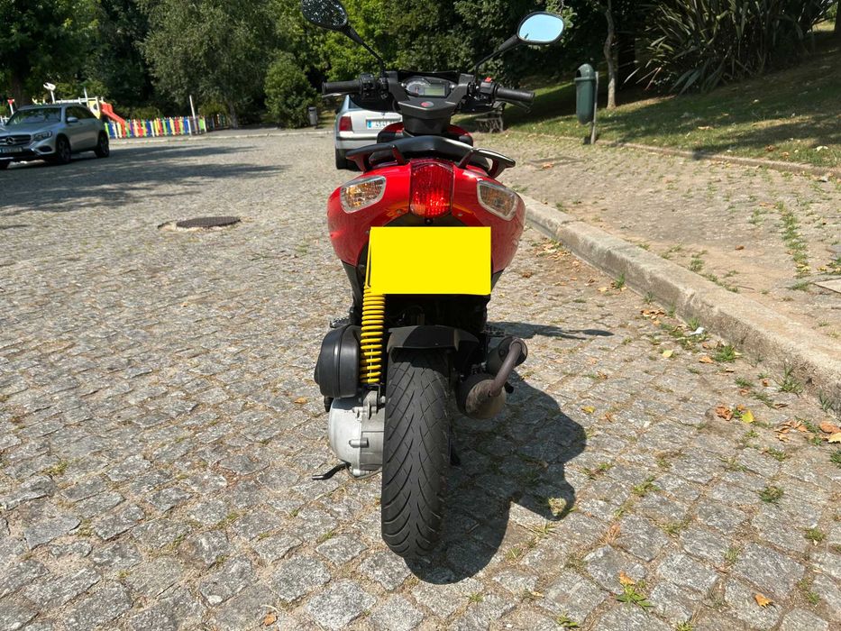 Aprilia SR50R de 2011
