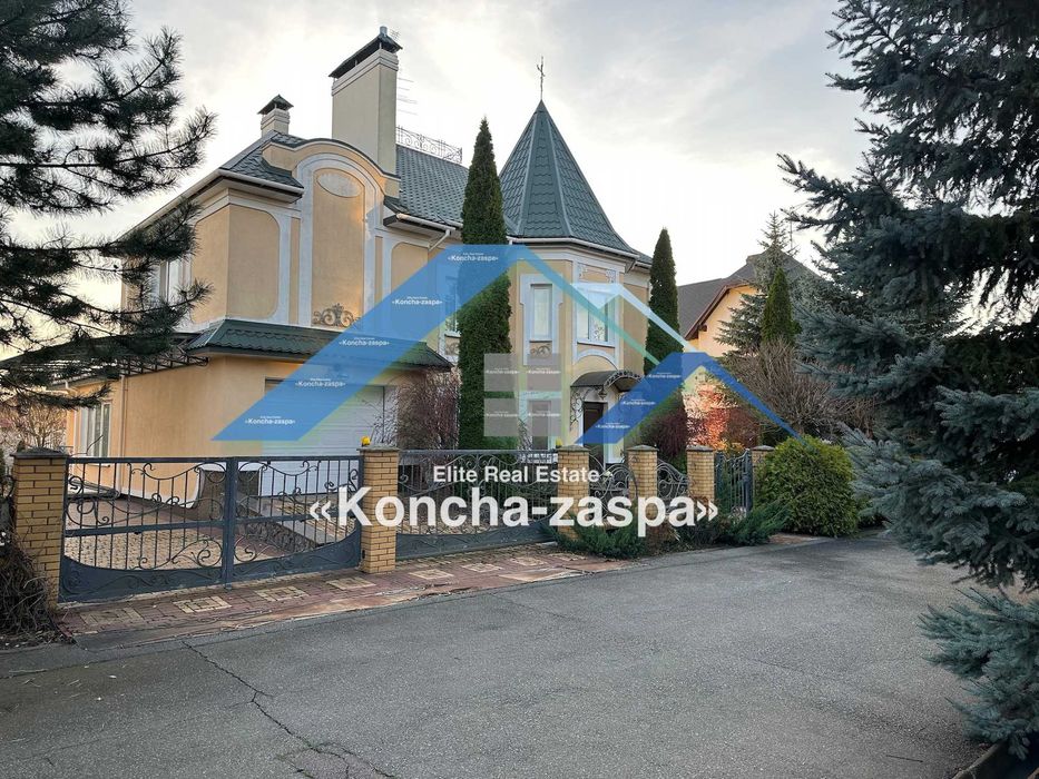 Будинок в закритому котеджному містечку