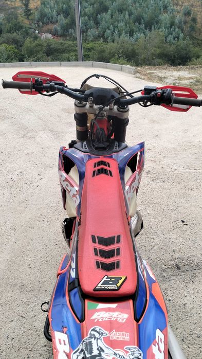 Vendo ou troco Beta 300 rr 2021