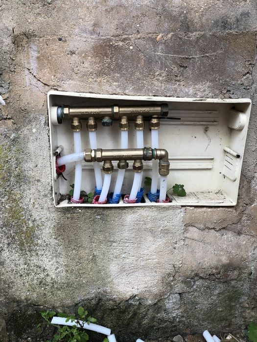 Serviços  de picheleiro / canalizador / Desentupimentos