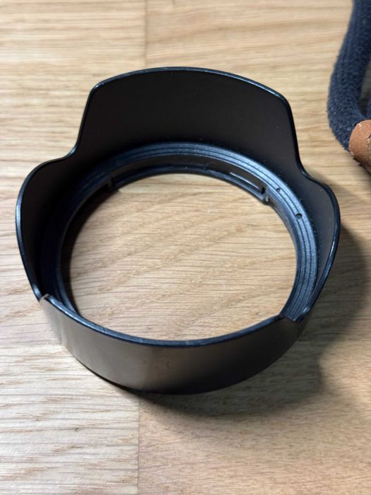 CANON EOS 80D + EF-S 18-135mm f/3.5-5.6 IS USM