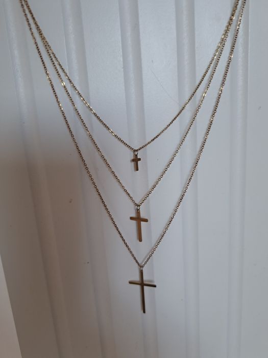 Celebrytka z krzyżykiem stal chirurgiczna