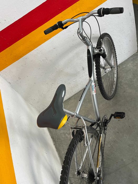 Bicicleta Btwin 5 - tamanho M / L