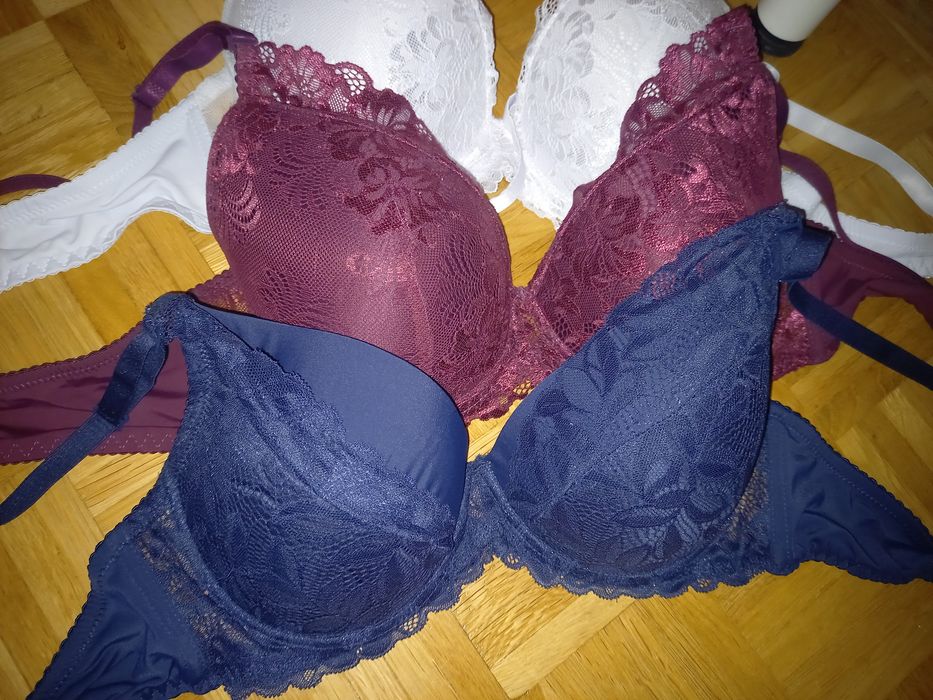 Biustonosze duże 42/95 C