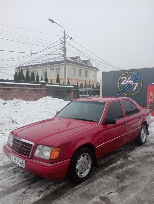 Продаю свій Мерседес 124