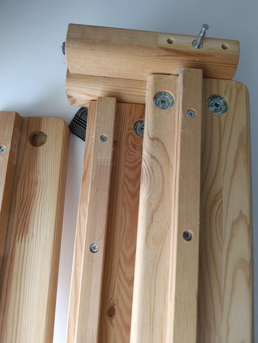 2 camas pinho com colchões