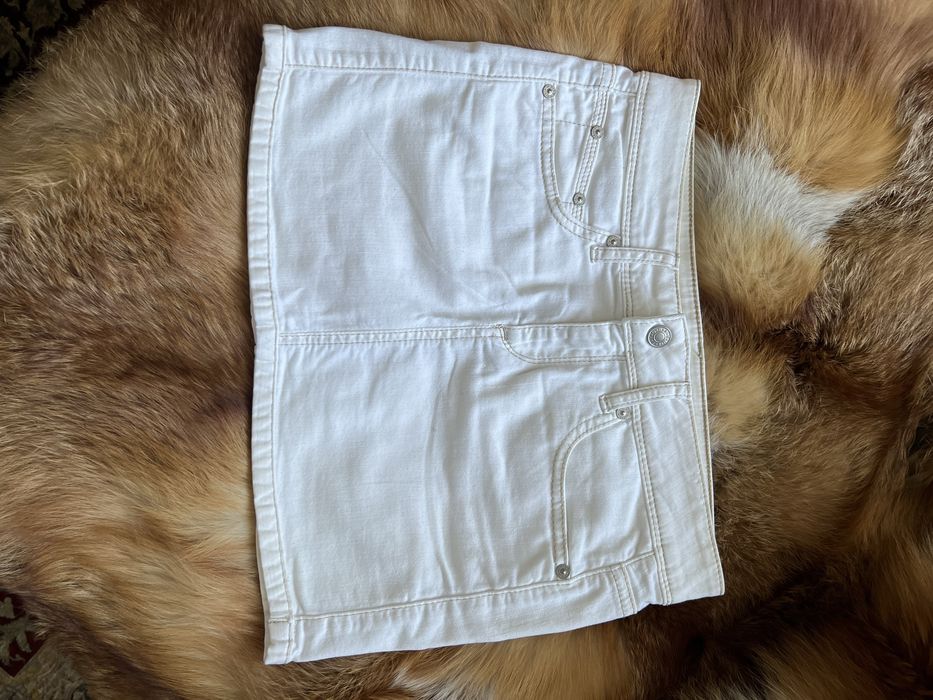 Джинсовая белая юбка Benetton