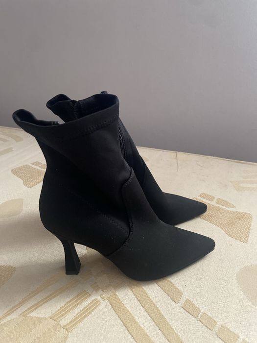 Botas salto alto muito boas