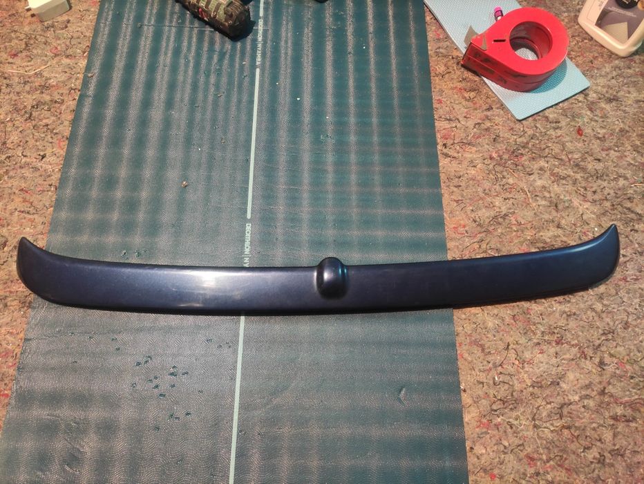 Lotka spoiler Subaru impreza kombi