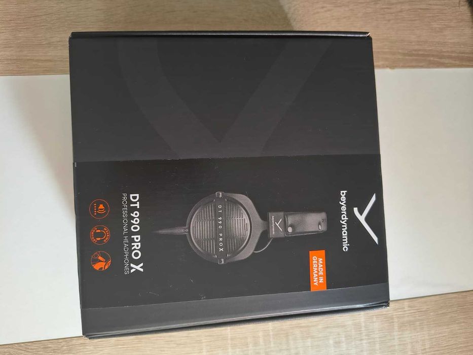 Beyerdynamic DT 990 PRO X Studio headphones na Garantia até 2028