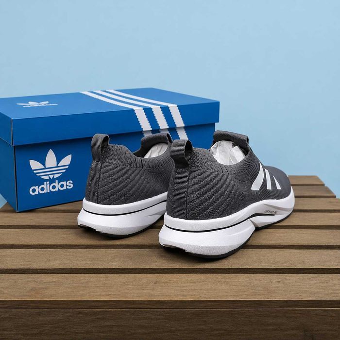 (2312) Легкі кросівки тапочки Adidas повномірні темно сірі (41-46) адідас