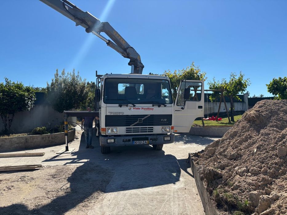 Camião Grua  Volvo FL12