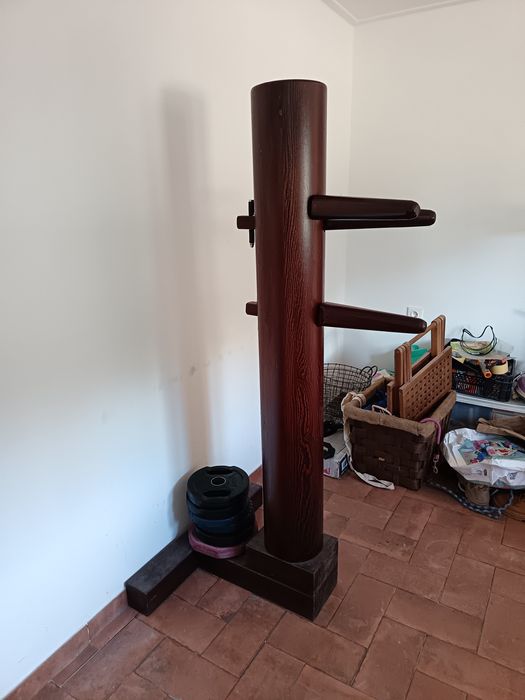 Wing chun boneco dummy