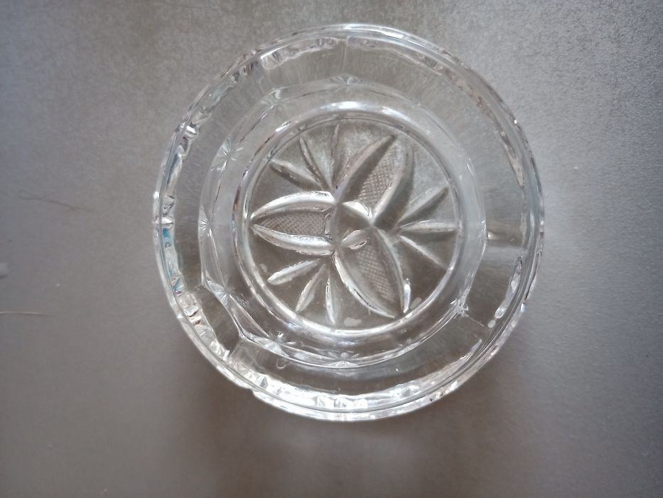 Пепельница. Хрусталь.