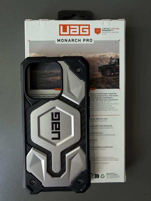 Оригінальний чохол UAG Monarch Pro для iPhone 16Pro