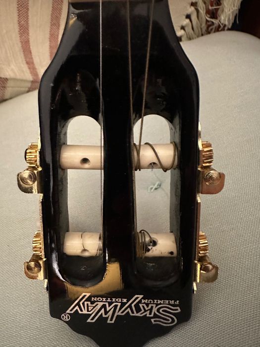 Gitara ukulele Sky Way premium edition
