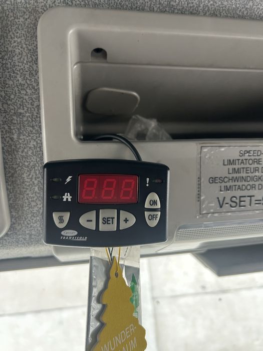 Kontener Chlodnia Izoterma Mroznia Zabudowa Magazyn Carrier