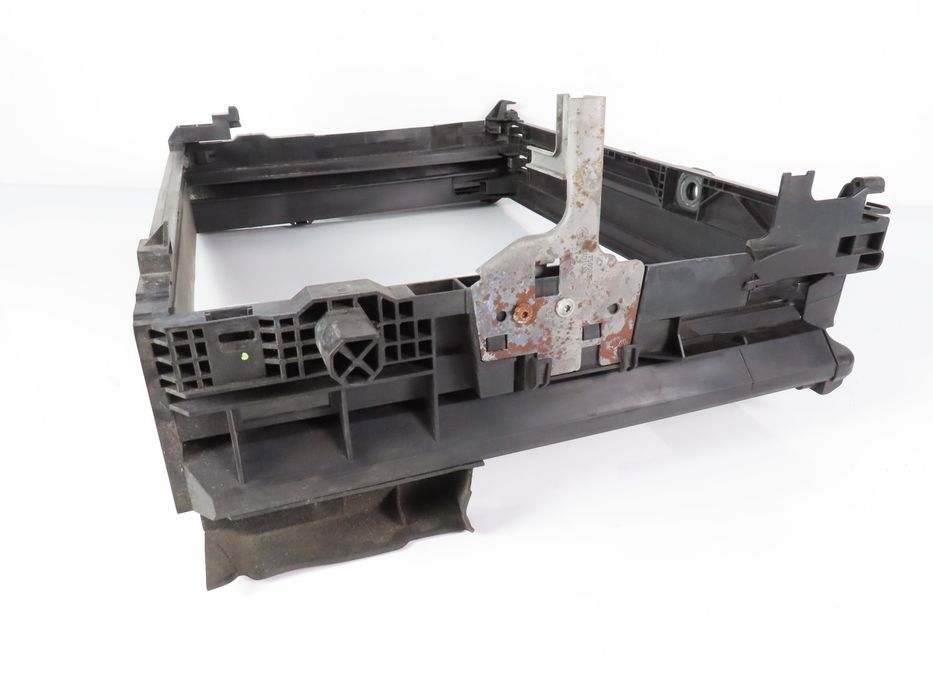 Caixa Dos Radiadores Bmw 5 Ref: 17117573264 / 7603743
