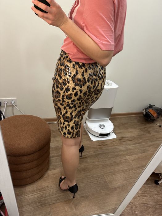 Леопардова спідниця з паєтками