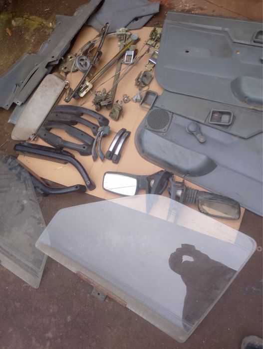 Иж 2717 2126 Ода передні склопідйомники карти дверей ручки замки