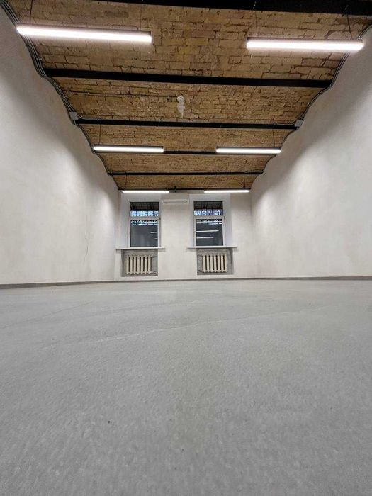 Продаж нежитлового приміщення 170 кв.м. центр, вул. Володимирська, 6